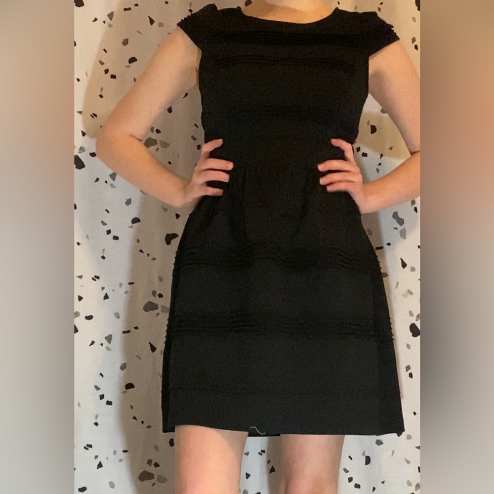 Elle black dress size-2